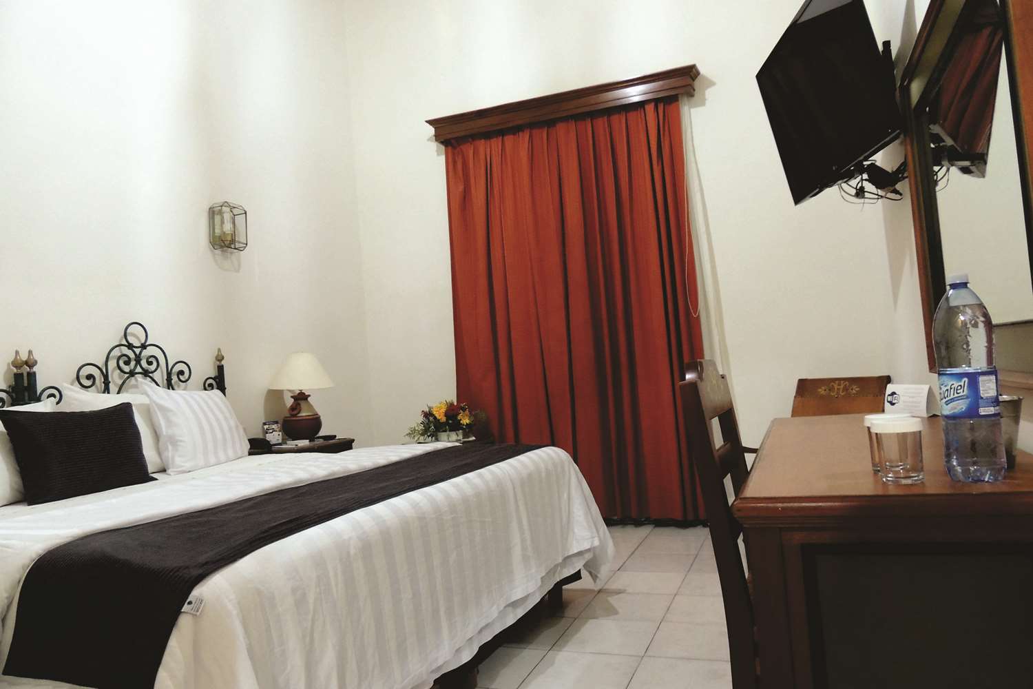 HOTEL CONCIERGE PLAZA COLIMA 3/32