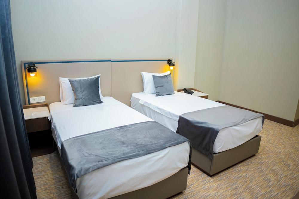 Port Marine Hotel Baku 28/62
