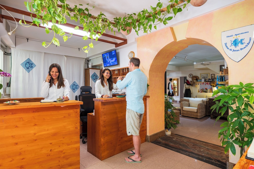 Aparthotel Domus De Janas Sul Mare 6/50