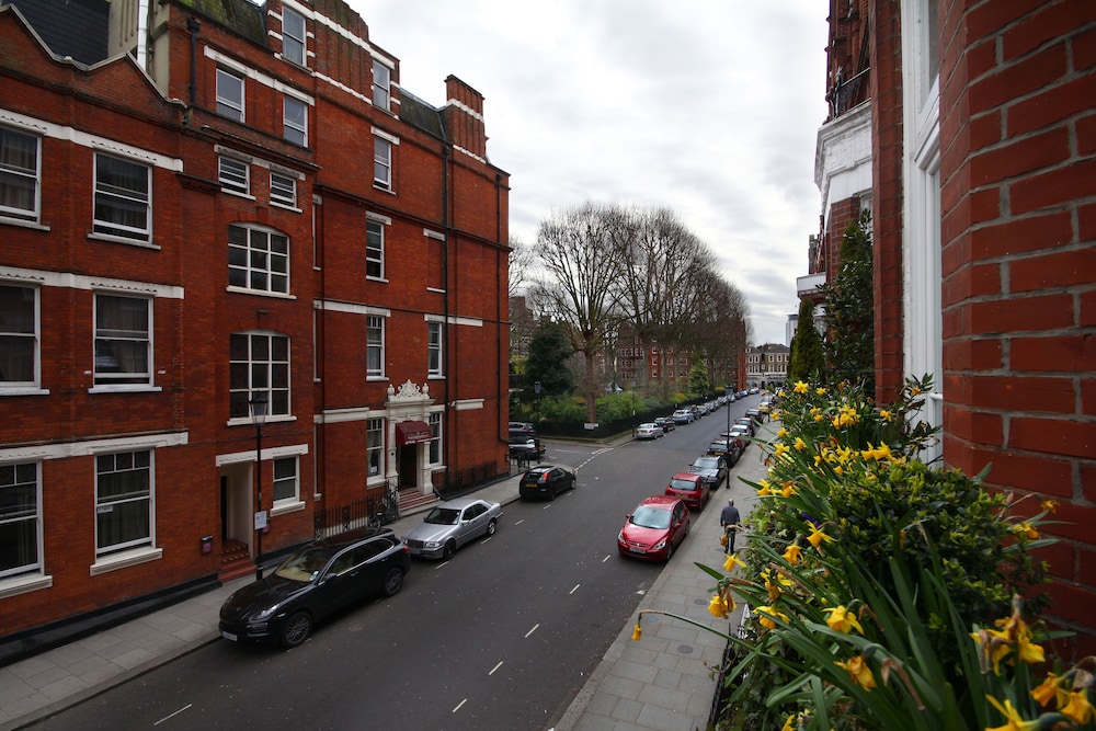 St Mark Hotel 38/50