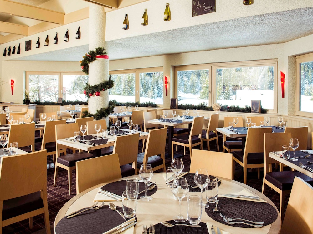 Lake Hotel Courchevel 1850 34/50