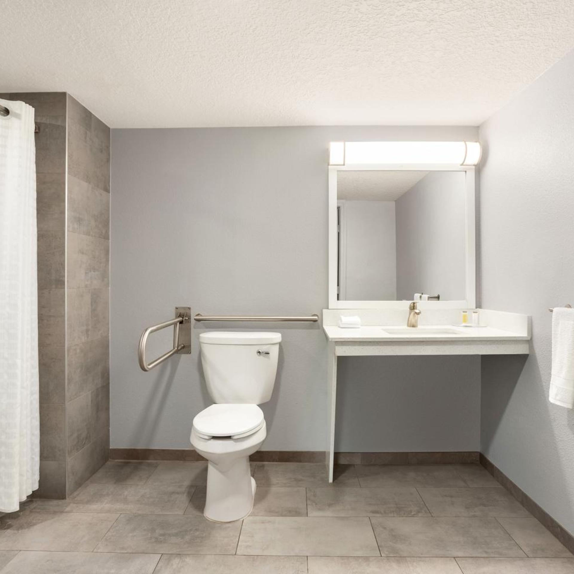 Home Inn & Suites Orlando-Apopka 20/21