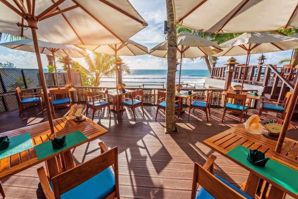 ANDAMAN WHITE BEACH RESORT 51/70