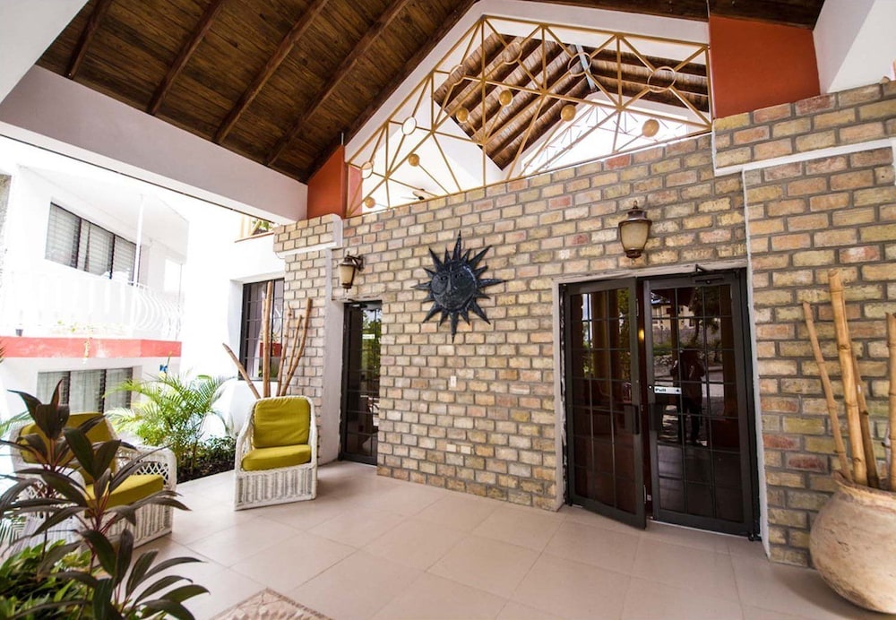 Habitation Hatt Hotel 7/36
