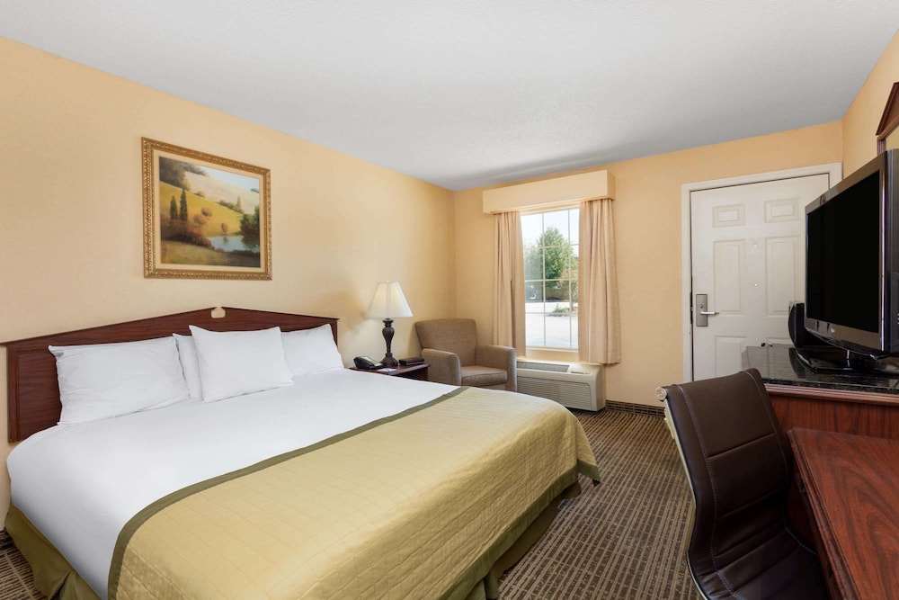 Baymont By Wyndham Easley/Greenville 5/34