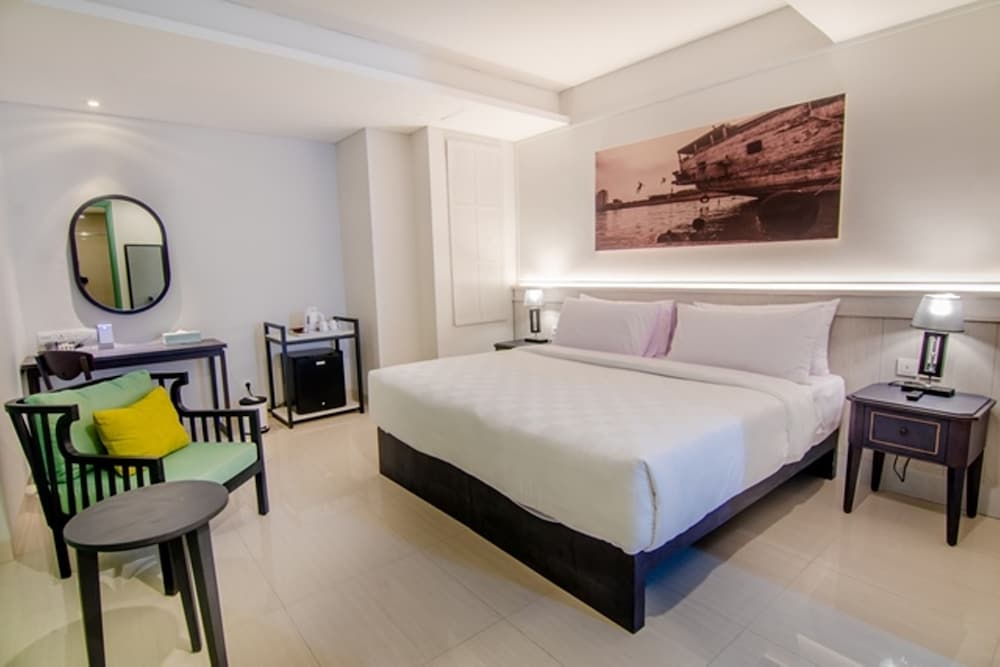 Jambuluwuk Thamrin Hotel 24/62