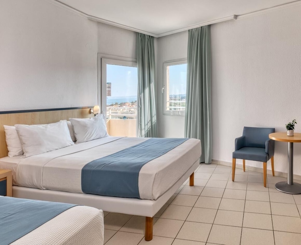 Atlantica Ocean Beach Resort 15/64