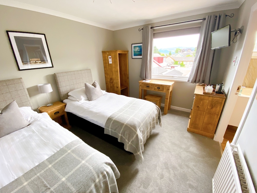 Room, Twin Beds