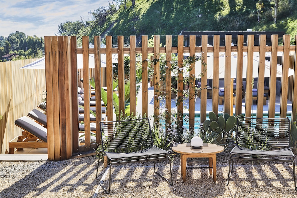 Hotel June Malibu 47/52