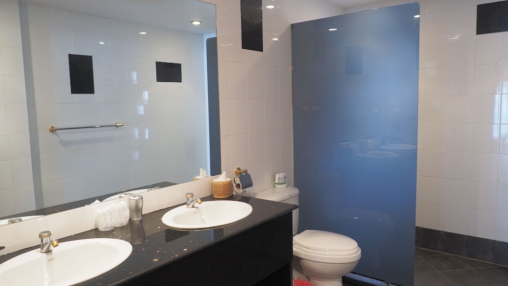 Aquarius Gay Guesthouse & Sauna 54/59