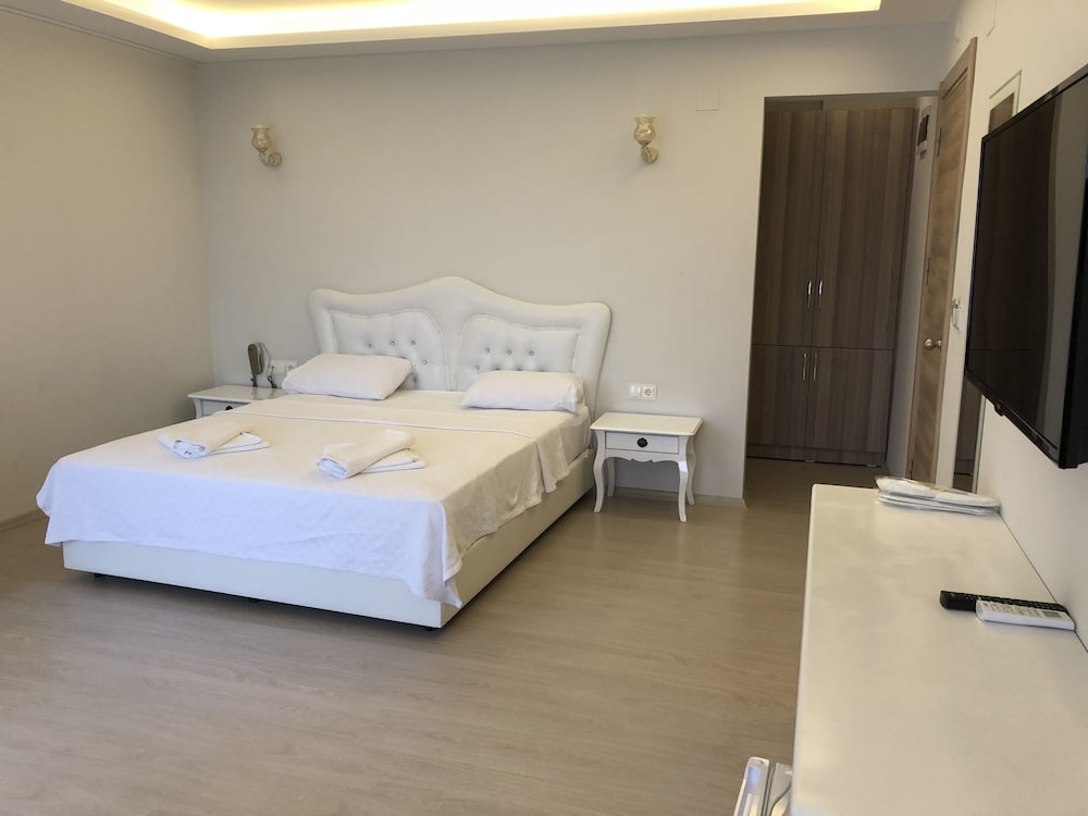 Serin Otel Urla 6/20