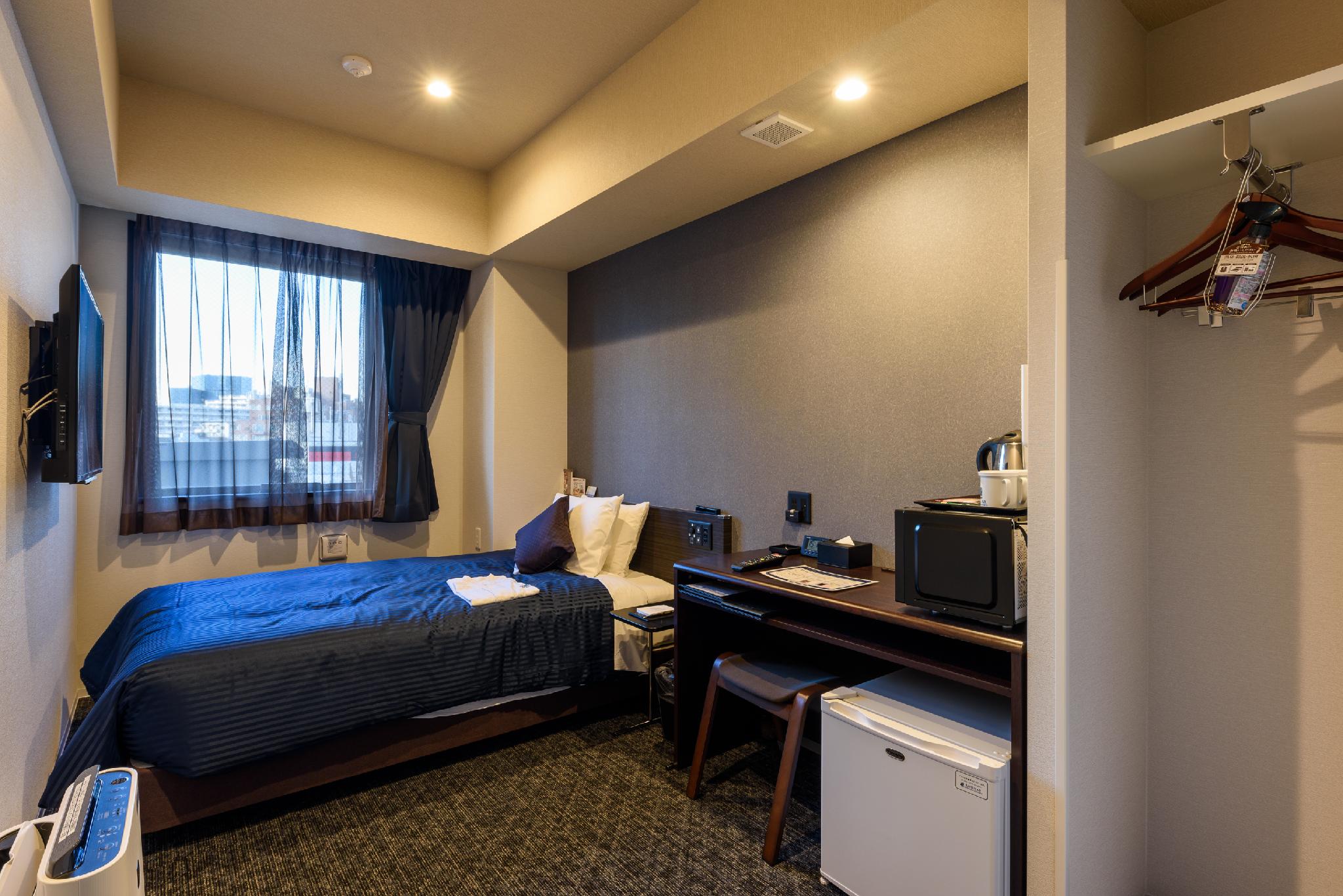 Semi Room, Deluxe, Single, Double Bed