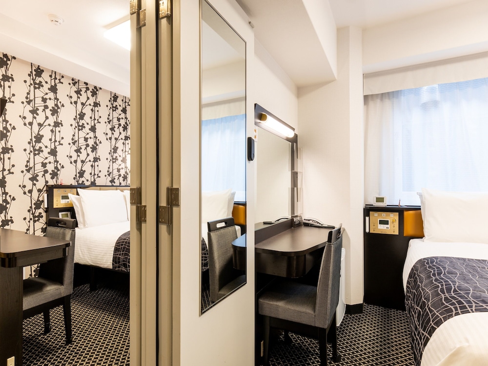Apa Hotel Sakaisuji Kitahama Ekimae 63/63