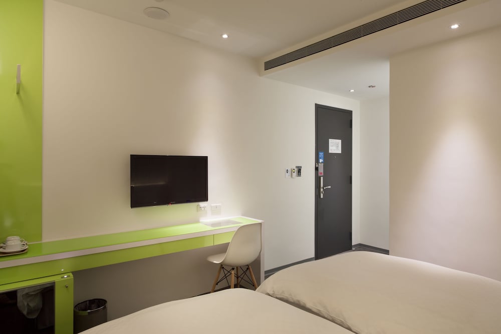 CityInn Hotel Plus Taichung Station Branch 17/73