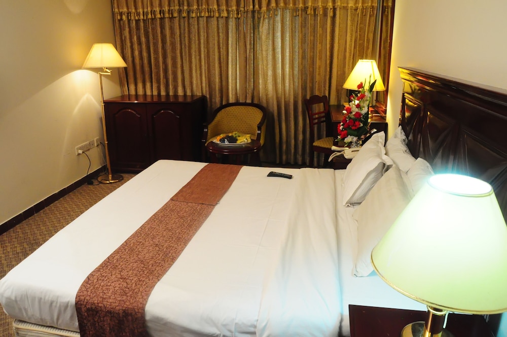 HOTEL SWEET DREAM 20/52