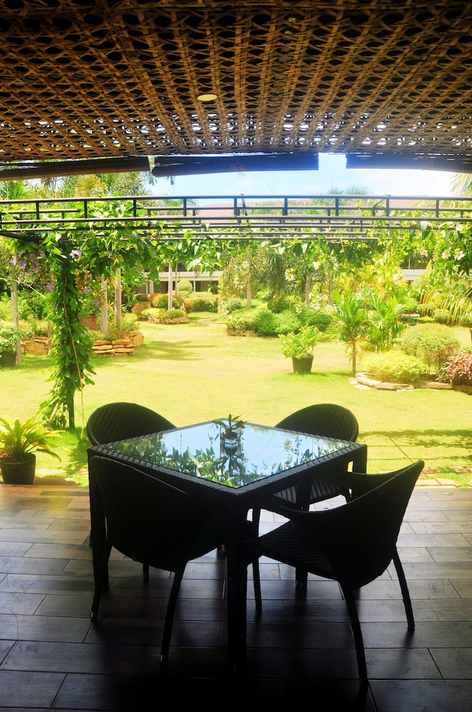Alona Golden Palm Resort 14/47