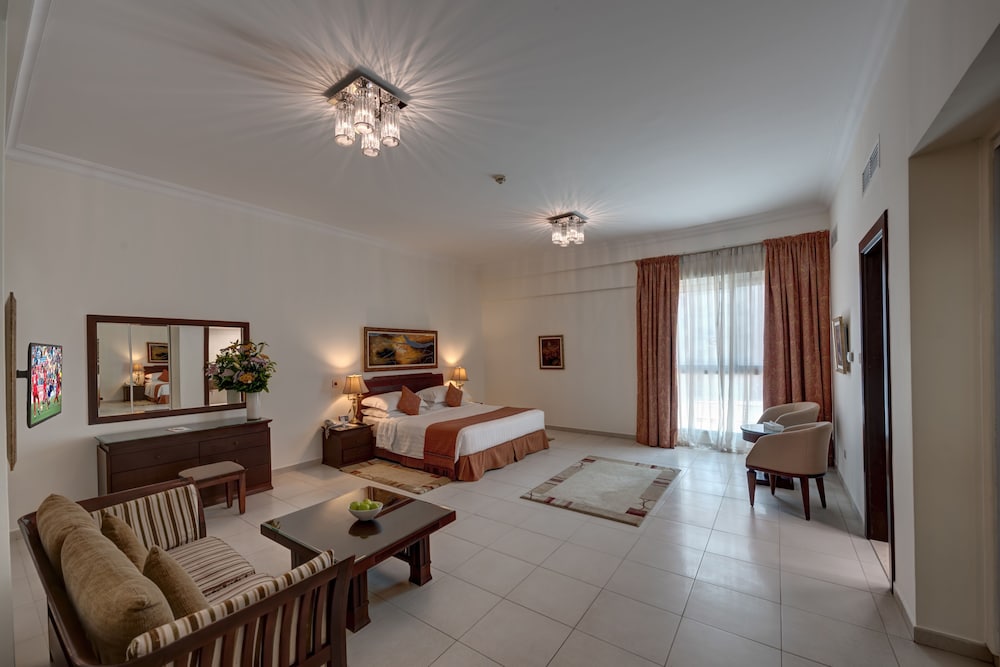 MARINA HOTEL APARTMENTS 21/31