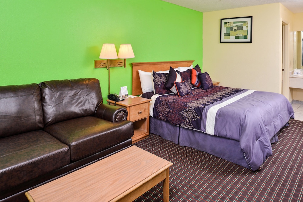 Studio6 Suites Chattanooga, TN - Lookout Mtn. 16/18