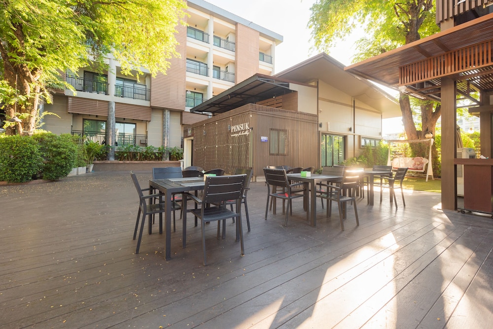 Romyen Garden Place 43/50