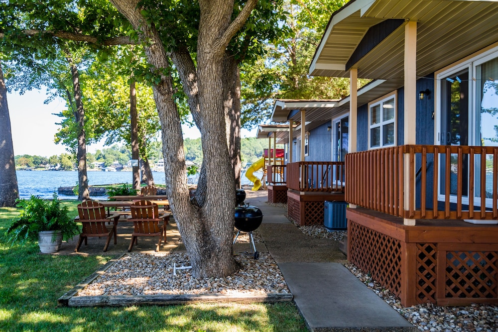 Point View Resort 50/73