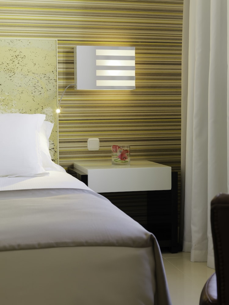 H10 White Suites - Adults Only 29/70