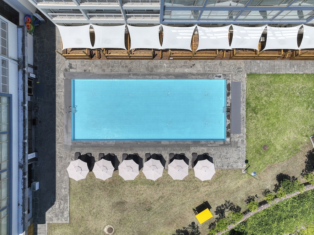 Shin Shin Hotel Jeju City 58/60