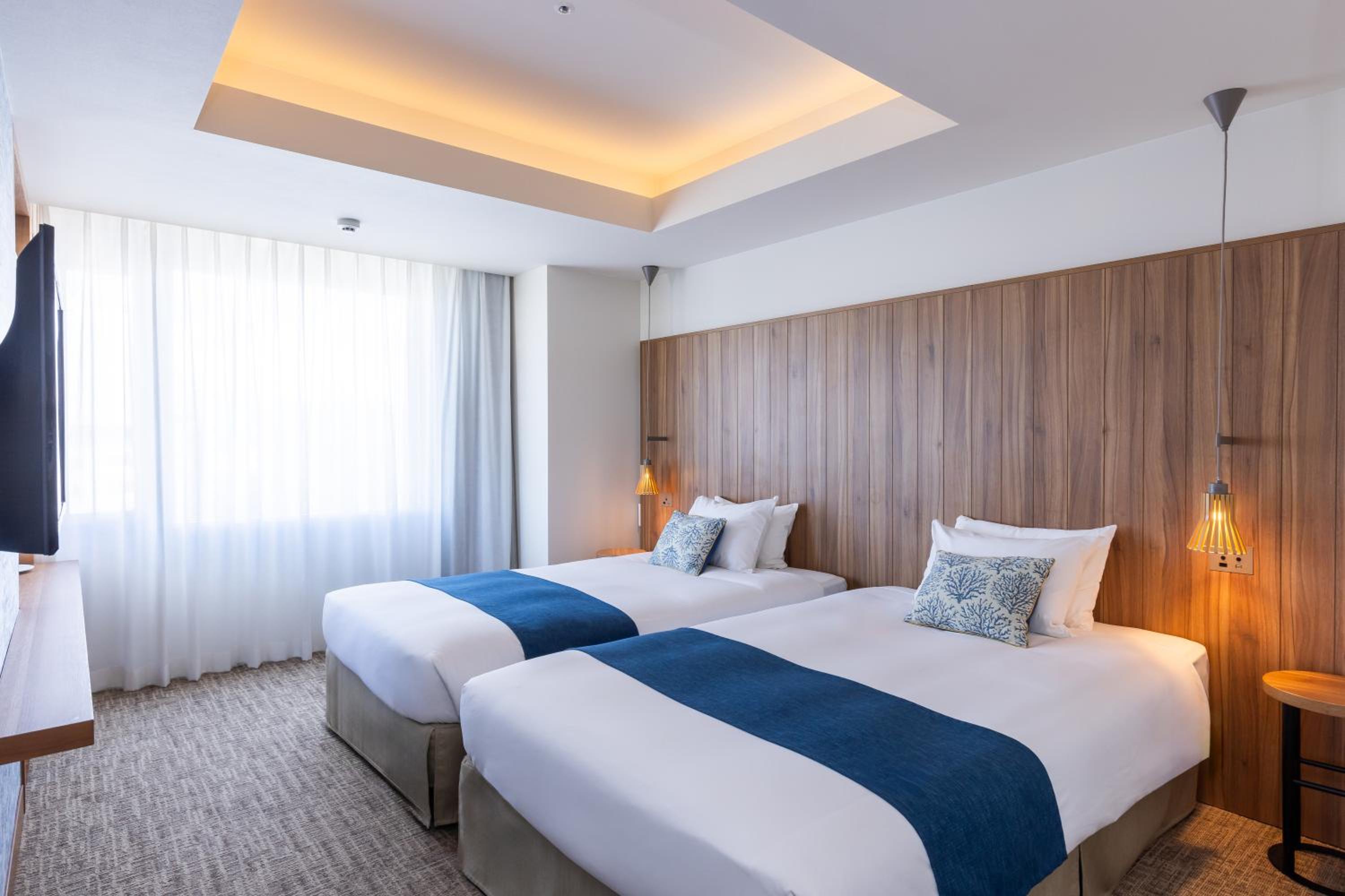 Premium, Twin Beds, Riverside
