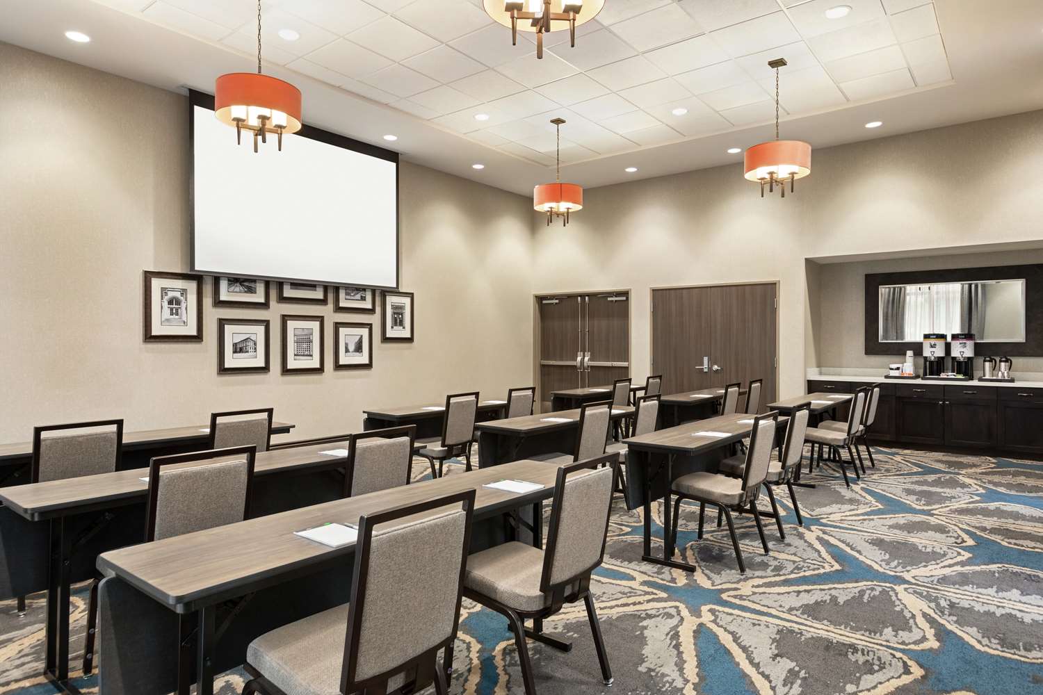 Hampton Inn and Suites Kansas City Downtown Crossroads 15/15