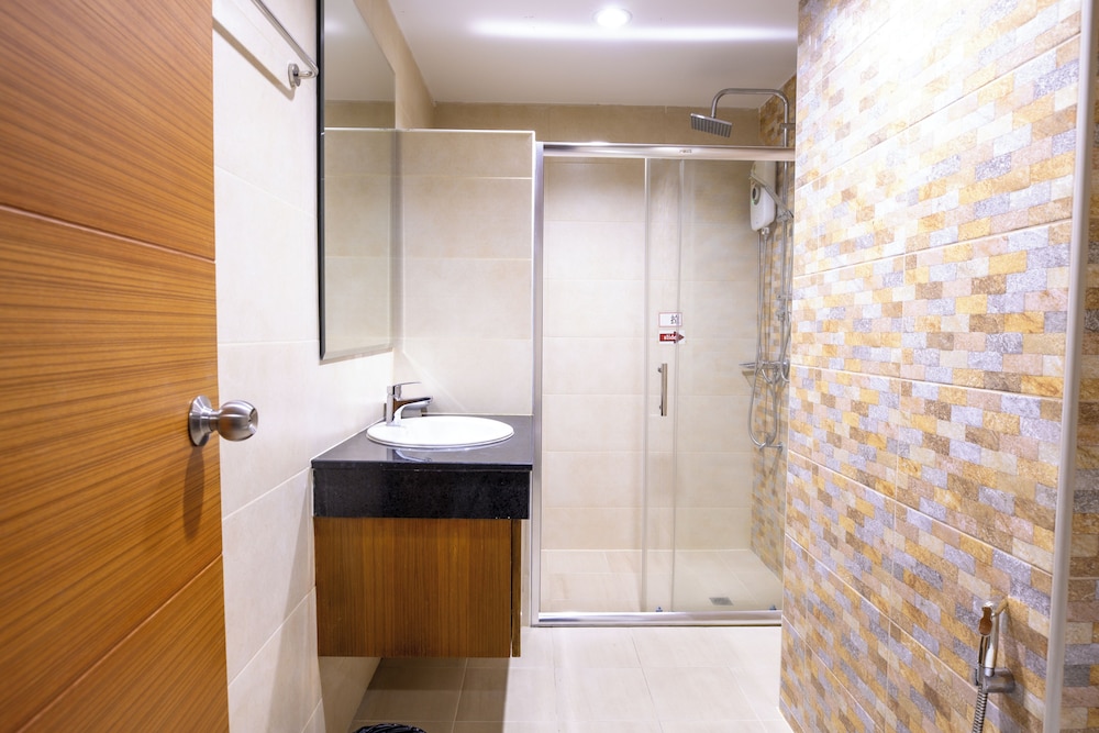 Huen Jao Ban Hotel 69/69