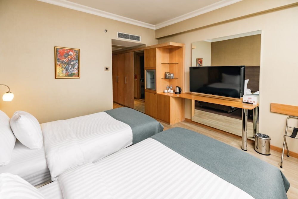 Wow Airport Hotel 16/50