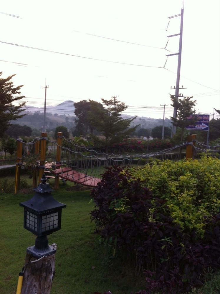 Mai Ngern Mai Thong Resort 25/37