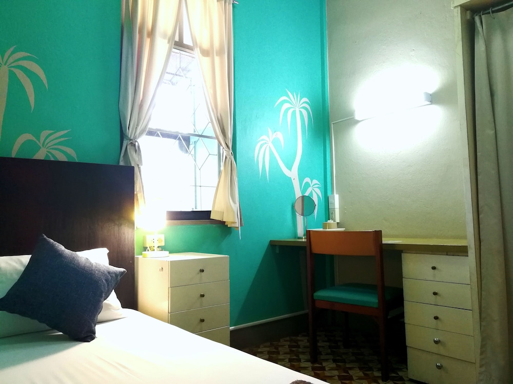 60 Bluehouse - Hostel 19/40