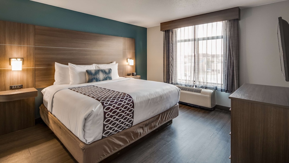 Best Western Plus Champaign/Urbana Inn 10/33