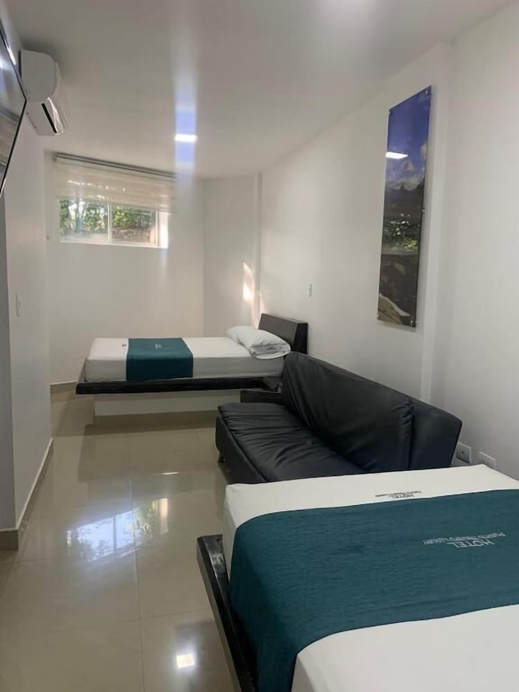 Hotel Puerto Triunfo 7/16
