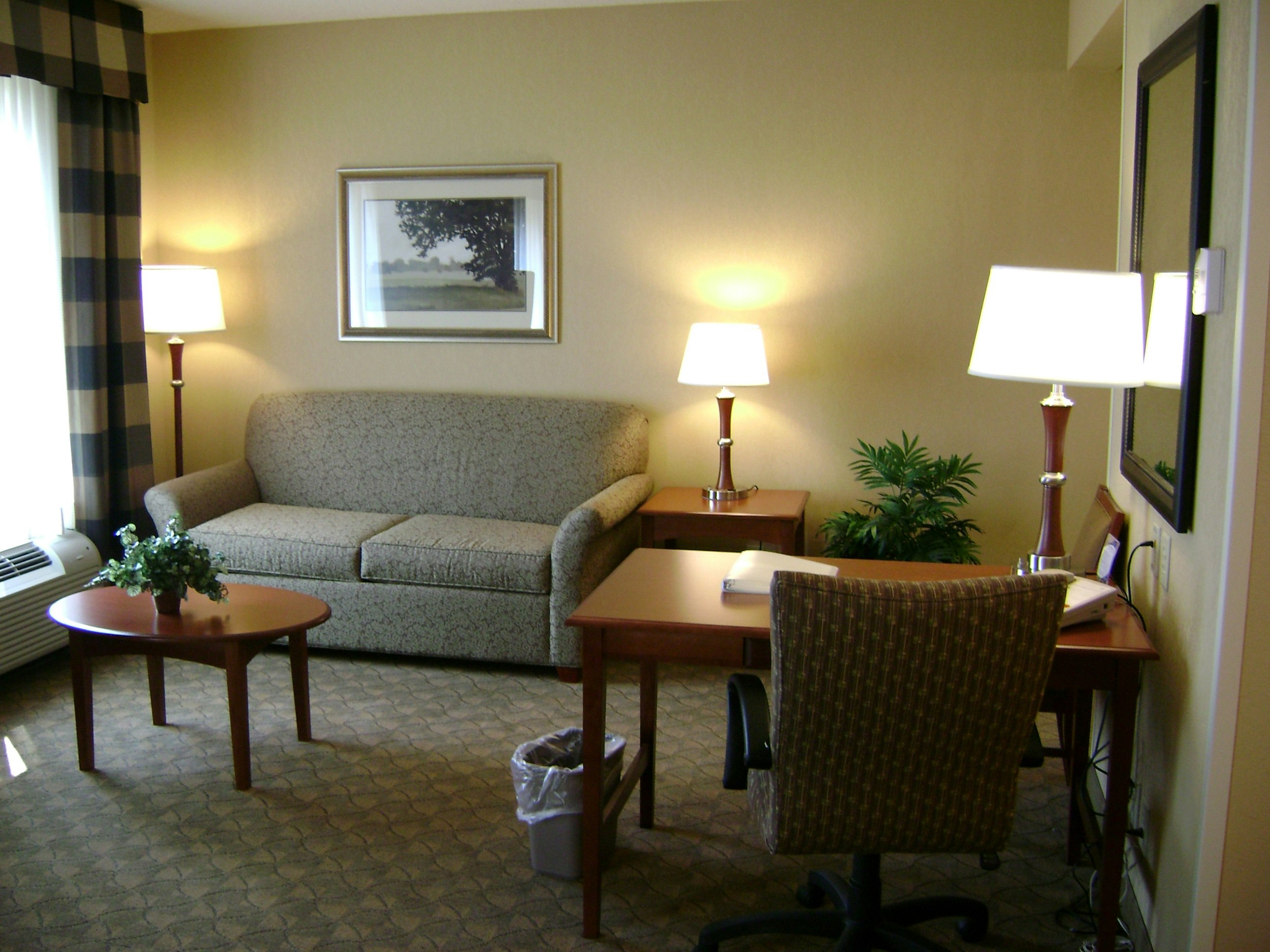 Hampton Inn Suites Paducah 37/55