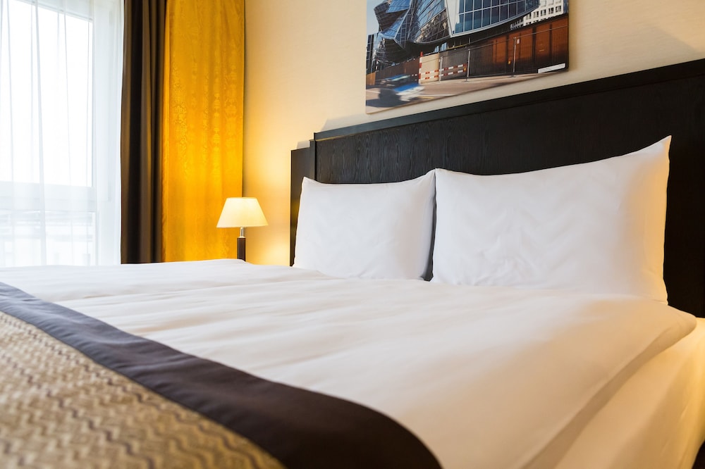 HOTEL EULER 18/43