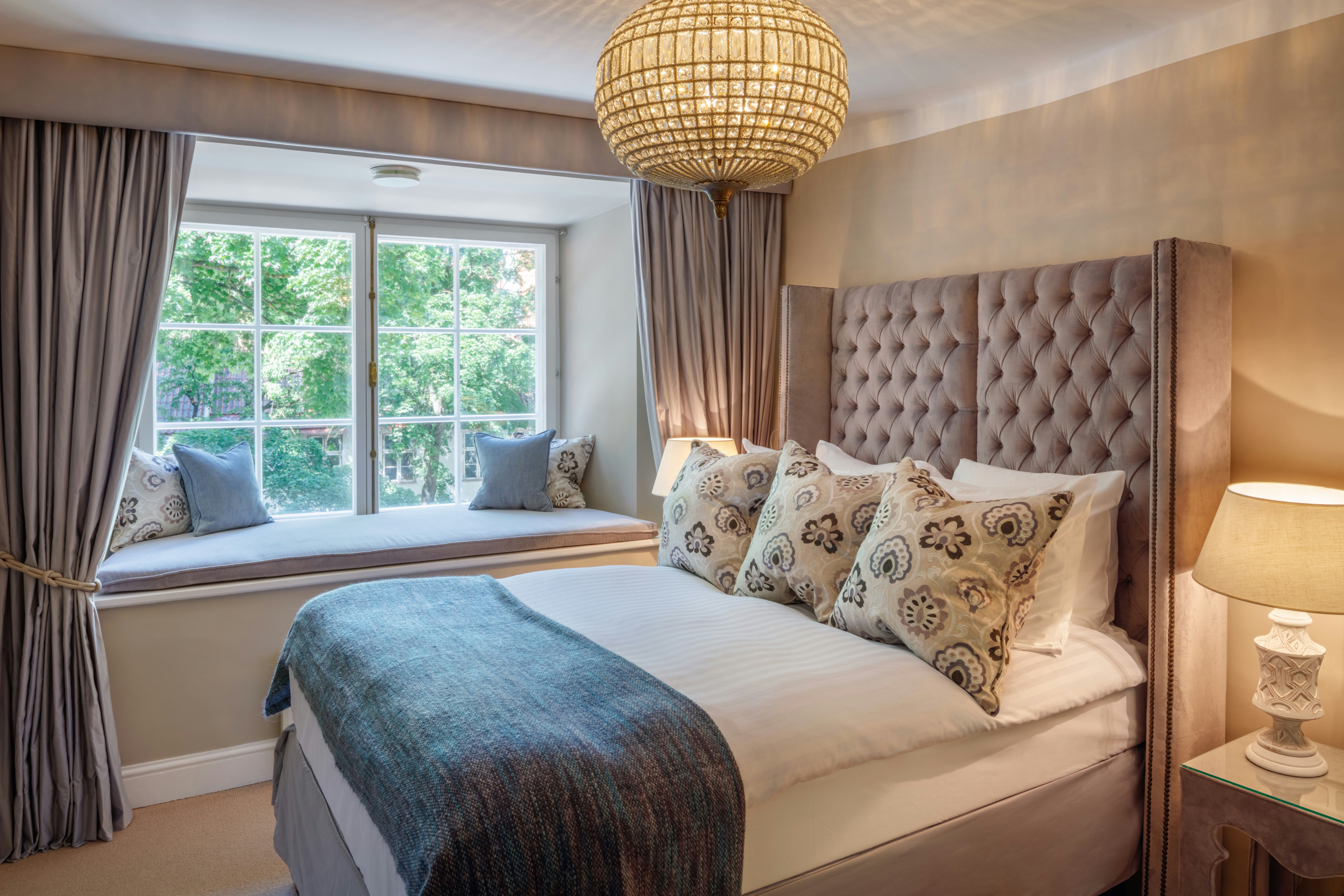 SUPERIOR, DOUBLE BED