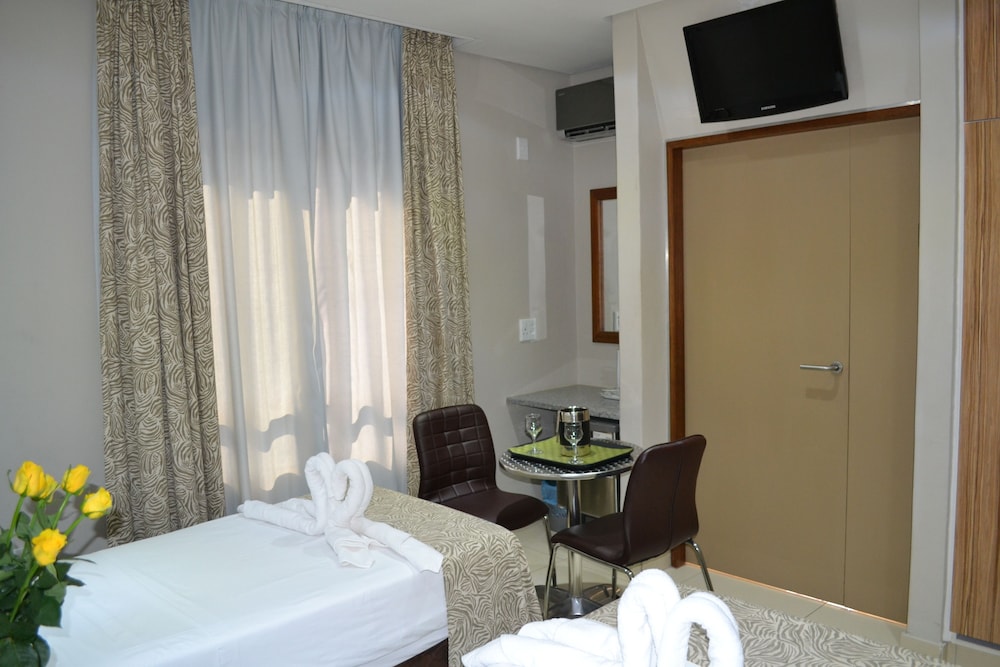 Mesami Hotel 16/37