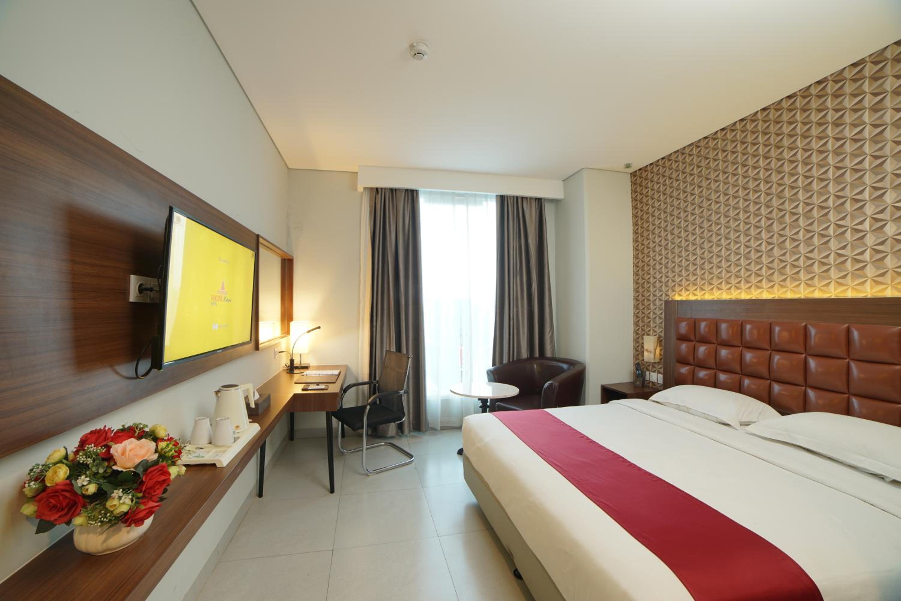 غرفة ديلوكس بسرير مزدوج، Pakons Prime Hotel 2/4