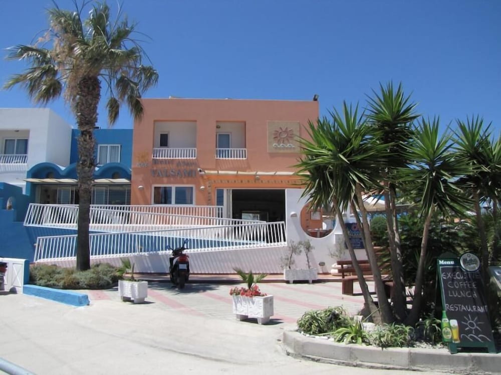 VALSAMIS APARTMENTS 26/30