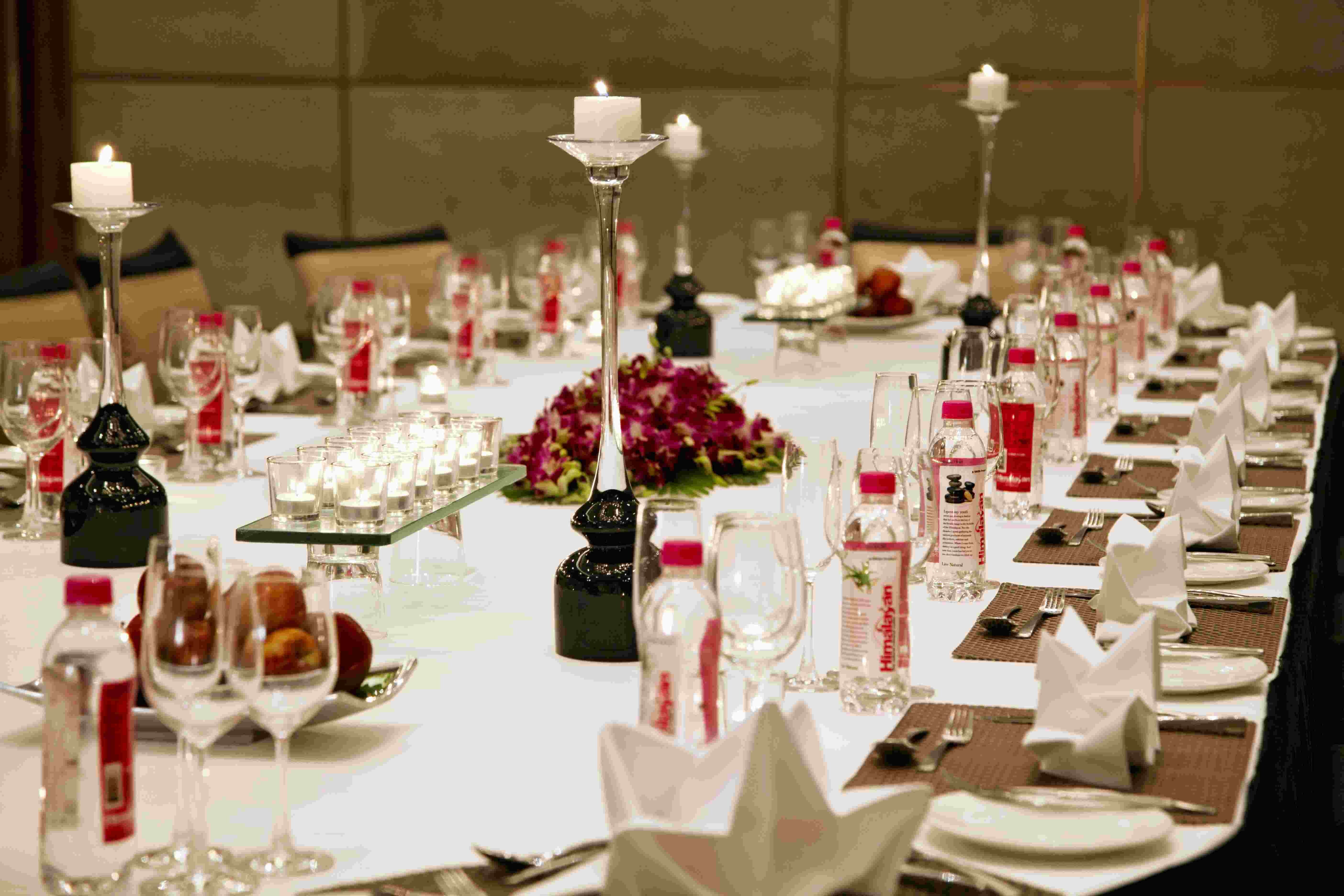 Holiday Inn New Delhi Mayur Vihar Noida 40/74