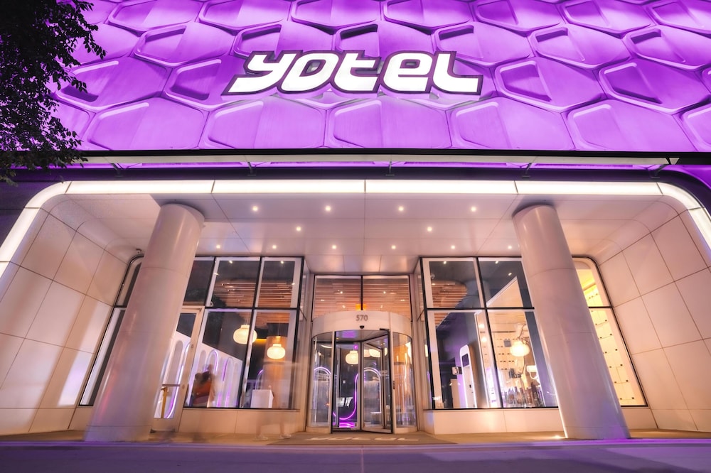 YOTEL New York Times Square, Select by Hilton in NEW YORK - NY