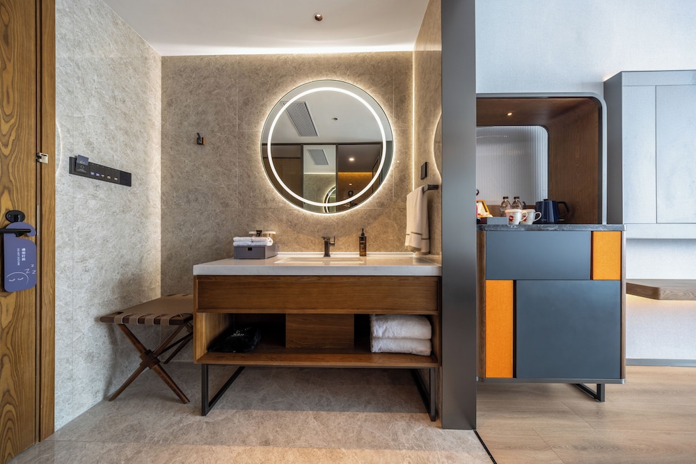 UrCove by HYATT Guangzhou Huadu Baiyun International Airport 14/72