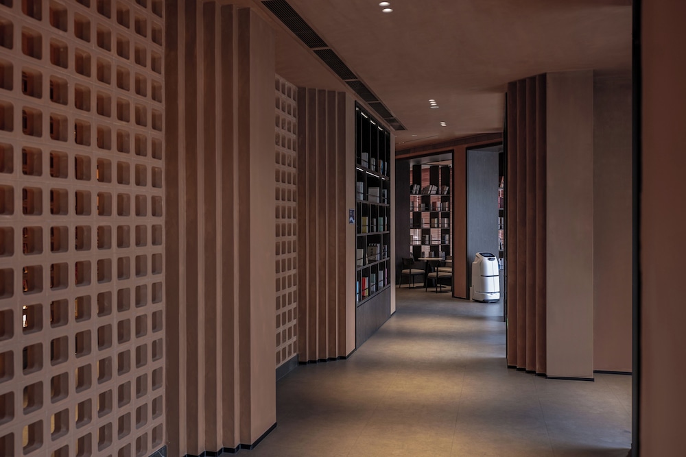 CNHOL RADIENT HOTEL (Shenzhen International Convention and Exhibition Center Branch) 22/42