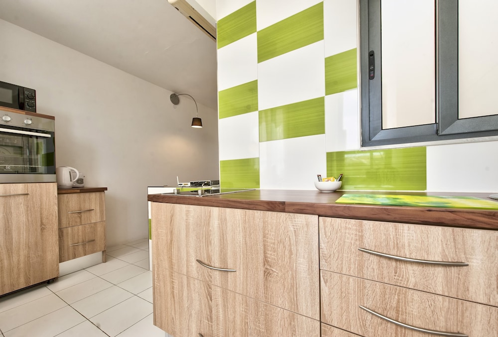 Barrakka Suites 2/50