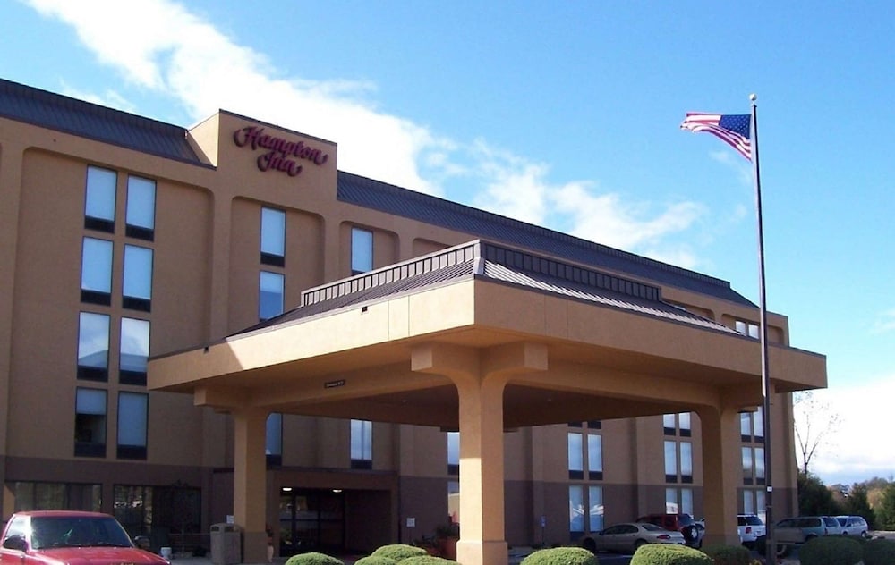 Hampton Inn Washington, PA 5/57