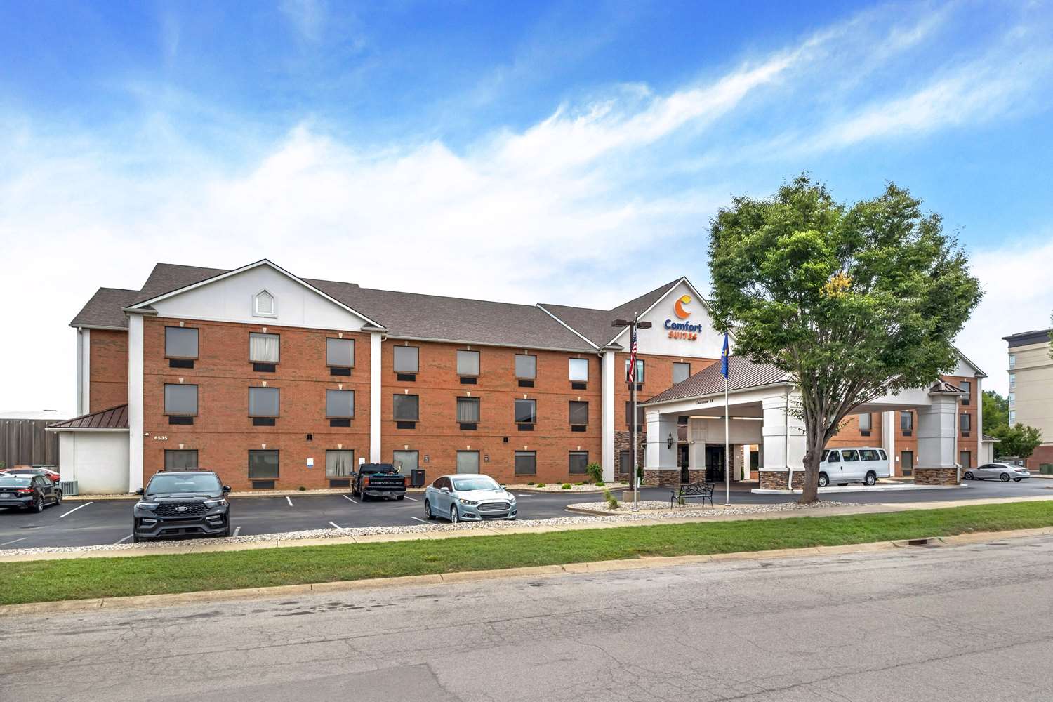 Comfort Suites Louisville Airport 5/35