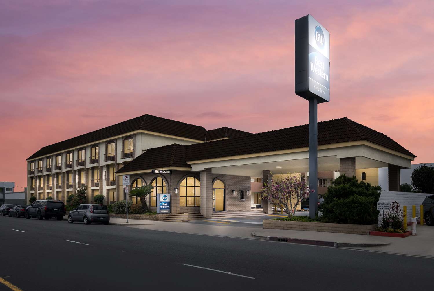 Best Western Norwalk Inn 2/35