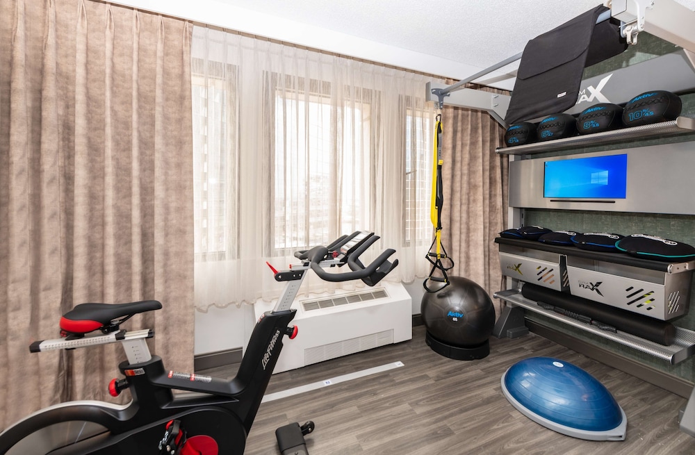 DoubleTree by Hilton Newark Penn Station 27/46