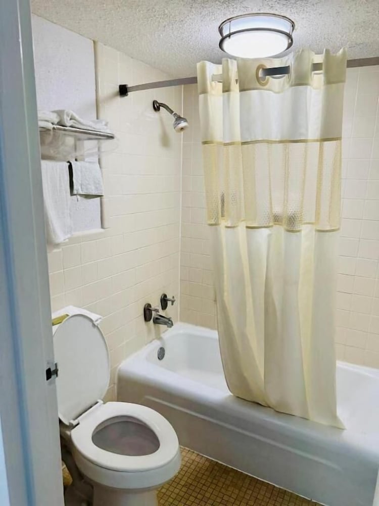 Motel6 Lugoff, SC 28/28